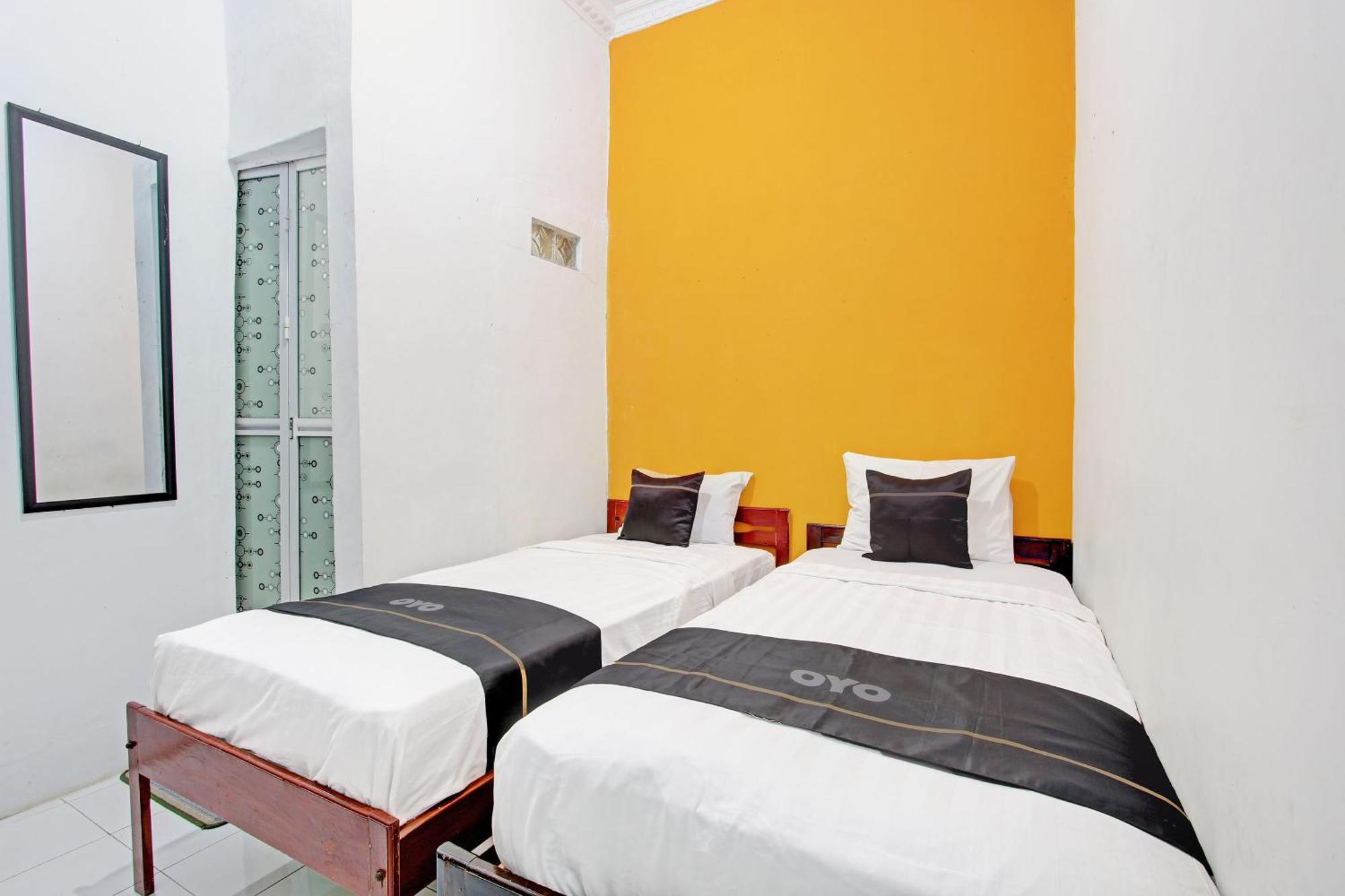 Capital O 92929 Hotel New Tirta Kencana Syariah Тегал Екстериор снимка
