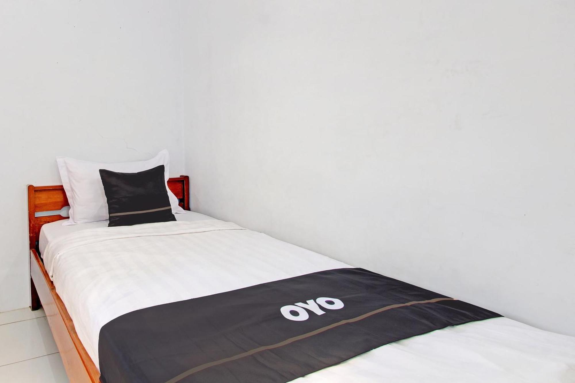 Capital O 92929 Hotel New Tirta Kencana Syariah Тегал Екстериор снимка