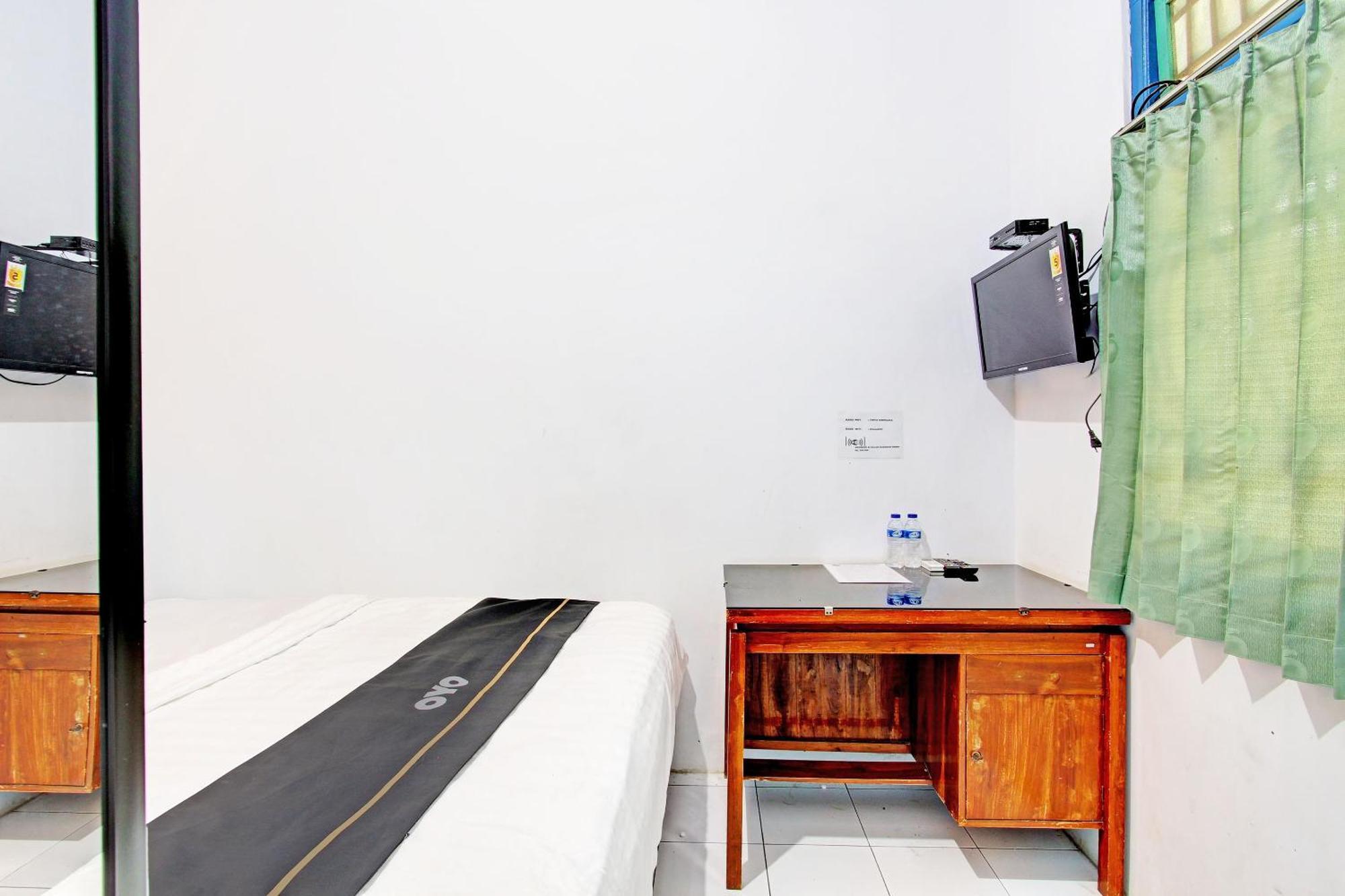 Capital O 92929 Hotel New Tirta Kencana Syariah Тегал Екстериор снимка