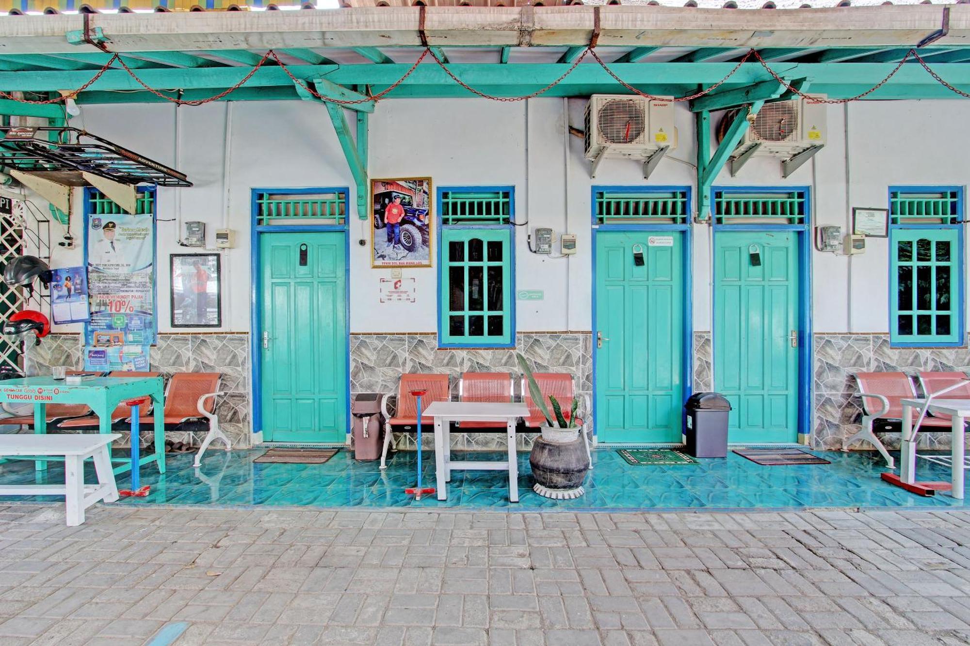 Capital O 92929 Hotel New Tirta Kencana Syariah Тегал Екстериор снимка